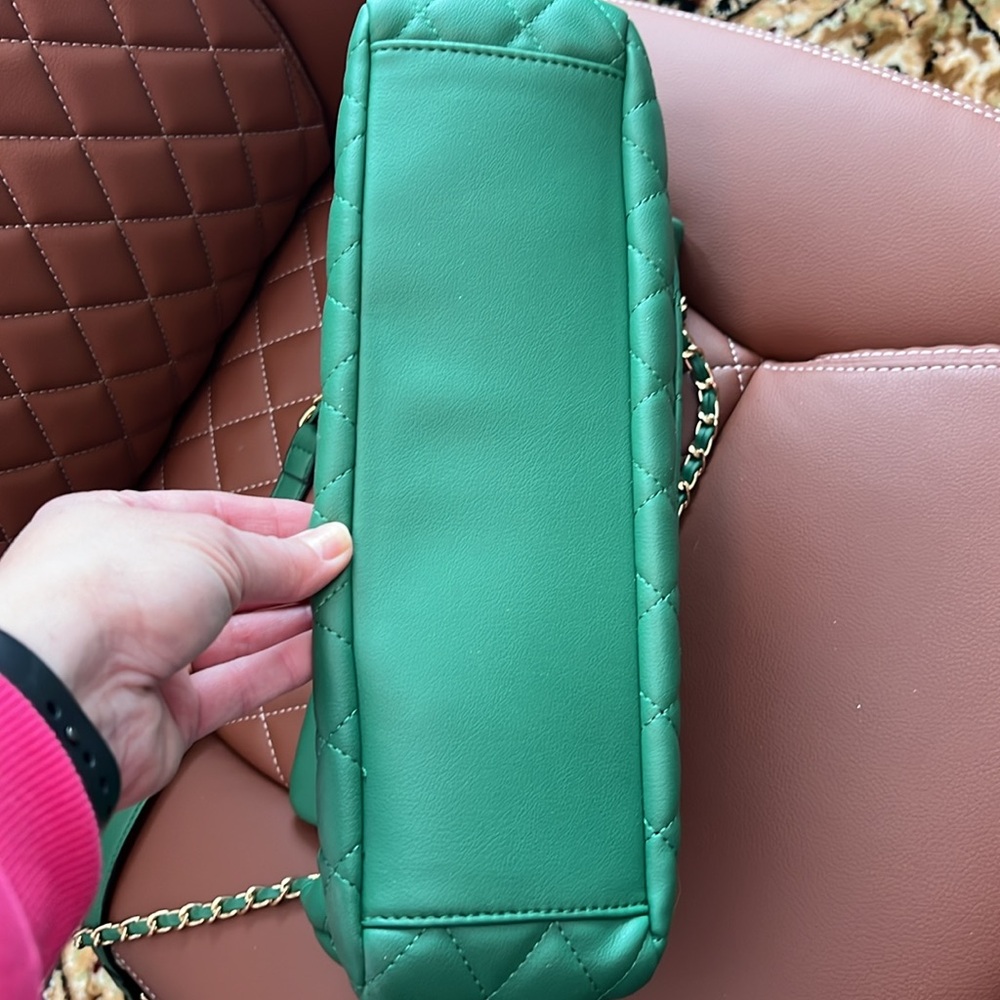 Green Handbag & Wallet - Picture 4 of 7